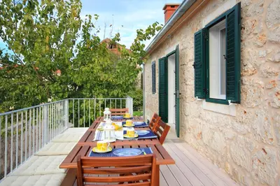 Balkon ili terasa u objektu Island stonehouse villa Kala mendula