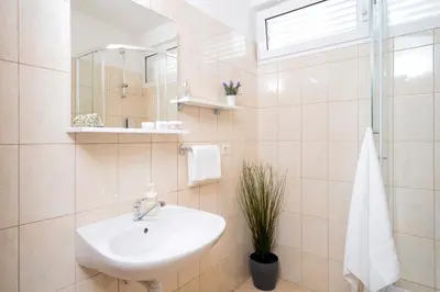 Kupaonica u objektu Longin Guesthouse - ZF Hvar