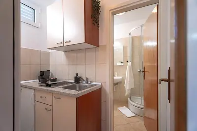 Kupaonica u objektu Longin Guesthouse - ZF Hvar