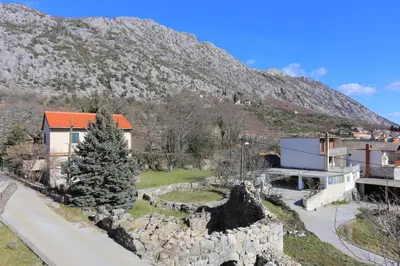Pogled na planine ili pogled na planine iz apartmana