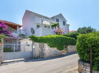 Zgrada u kojoj se nalazi apartman