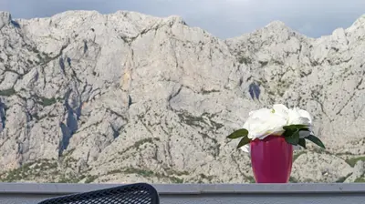 Pogled na planine ili pogled na planine iz apartmana