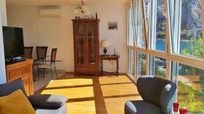 TV i/ili zabavni centar u objektu Apartment Lora