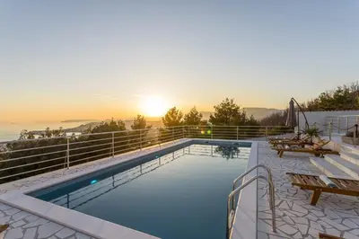 Bazen u objektu Villa Ancora ili u blizini