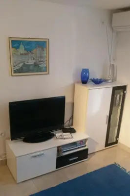 TV i/ili zabavni centar u objektu Apartments with parking space Supetar, Brac - 16445