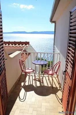 Balkon ili terasa u objektu Studio Apartment in Pisak with Sea View, Balcony, Air Conditioning, Wi-Fi (4722-3)