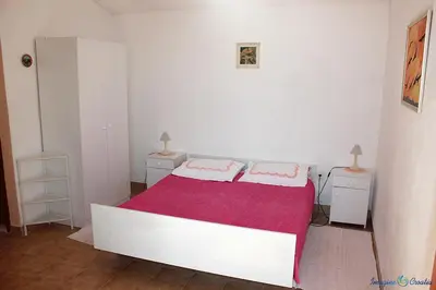Krevet ili kreveti u jedinici u objektu Studio Apartment in Pisak with Sea View, Balcony, Air Conditioning, Wi-Fi (4722-3)