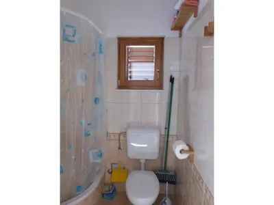 Kupaonica u objektu Apartment in Pisak with sea view, balcony, air conditioning, Wi-Fi (4722-6)