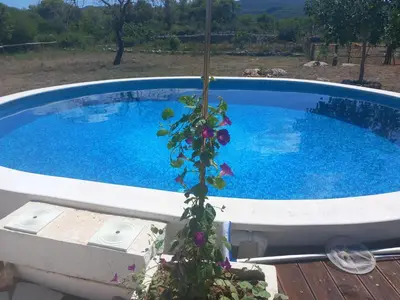 Bazen u objektu Hvar Mediterranean Ranch House ili u blizini