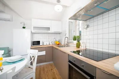 Kuhinja ili čajna kuhinja u objektu Holiday home Škrika