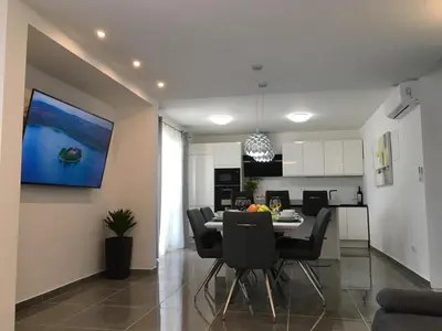Kuhinja ili čajna kuhinja u objektu HOLIDAY HVAR lux