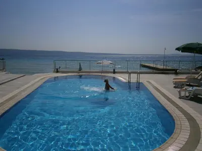 Bazen u objektu Hotel Neva ili u blizini