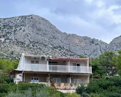 Pogled na planine ili pogled na planine iz apartmana
