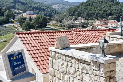 Pogled na planine ili pogled na planine iz apartmana