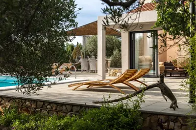 Bazen u objektu Mai's Villa ili u blizini