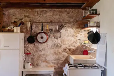 Kuhinja ili čajna kuhinja u objektu Makina