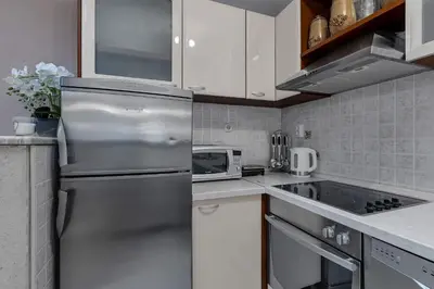 Kuhinja ili čajna kuhinja u objektu Rosalia Apartments