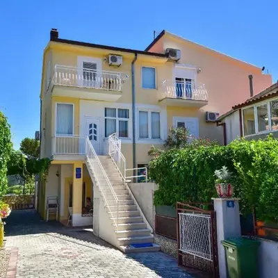 Rosalia Apartments