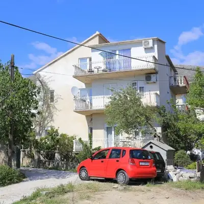 Apartments with parking space Podstrana