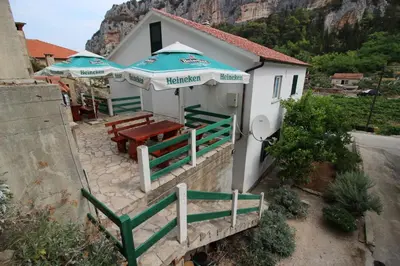 Pogled na planine ili pogled na planine iz apartmana