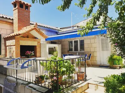 Zgrada u kojoj se nalazi apartman