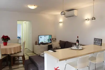 TV i/ili zabavni centar u objektu Apartment Pino