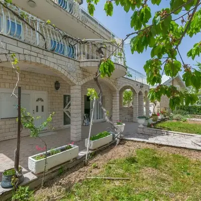 Apartments Luca