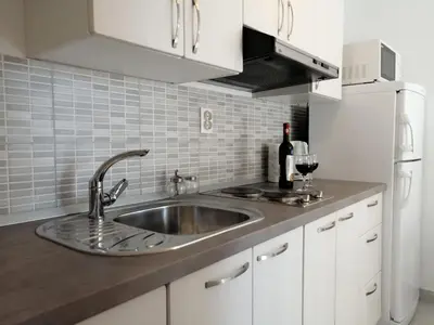Kuhinja ili čajna kuhinja u objektu Apartment Sea princess