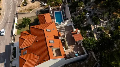 Ptičja perspektiva objekta Villa Kogo