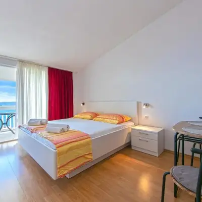 Adria Brela Apartments