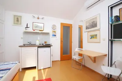 Kuhinja ili čajna kuhinja u objektu Apartments with parking space Splitska, Brac - 17023