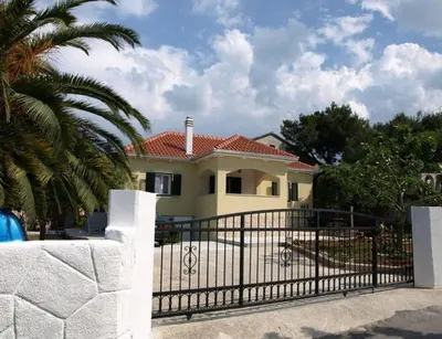 Zgrada u kojoj se nalazi apartman