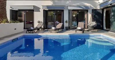 Bazen u objektu Lulani Makarska pool apartment ili u blizini