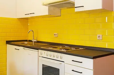 Kuhinja ili čajna kuhinja u objektu Bol Apartment Bruna