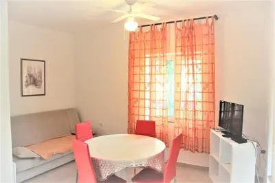 TV i/ili zabavni centar u objektu Apartments Delic
