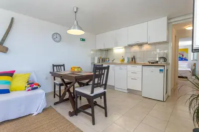 Kuhinja ili čajna kuhinja u objektu Apartmani AD Hvar