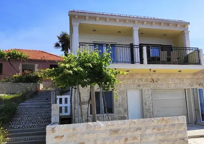 Zgrada u kojoj se nalazi apartman