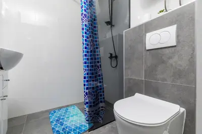 Kupaonica u objektu Apartments by the sea Duce, Omis - 2758
