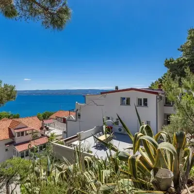 Apartments by the sea Duce