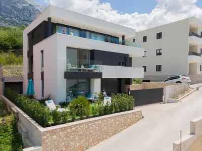 Pogled na planine ili pogled na planine iz apartmana
