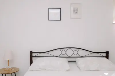 Krevet ili kreveti u jedinici u objektu Large and charming apartment near beach with big & sunny terrace