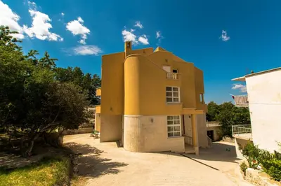 Zgrada u kojoj se nalazi apartman