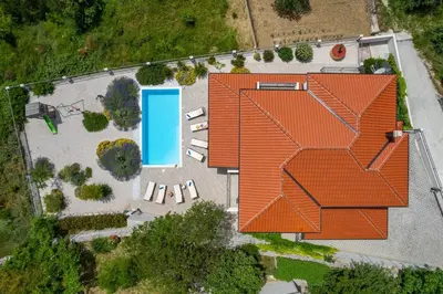 Bazen u objektu Villa Belina: 4 ensuite bedrooms, game room, heated pool, sauna & gym ili u blizini