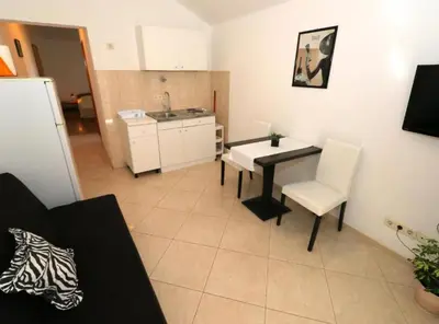 Kuhinja ili čajna kuhinja u objektu Apartments Trogrlić