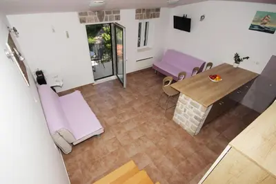 TV i/ili zabavni centar u objektu Apartmani Dalmacija
