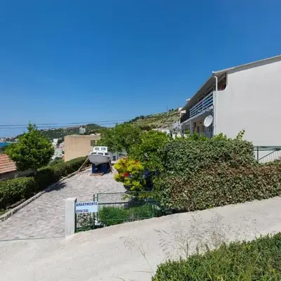 Studio Duce 13694a