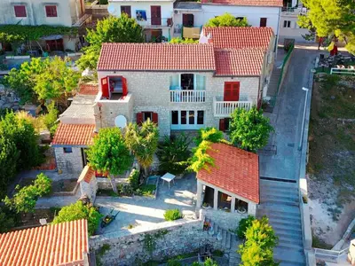 Zgrada u kojoj se nalazi apartman