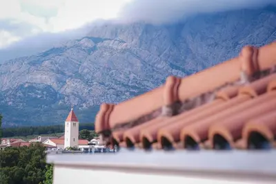 Pogled na planine ili pogled na planine iz aparthotela