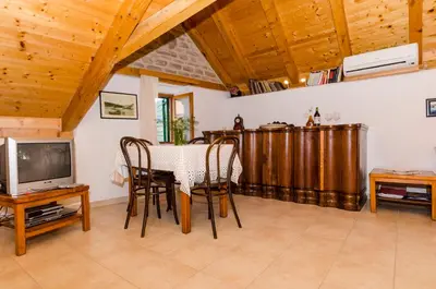 TV i/ili zabavni centar u objektu Apartments Draga
