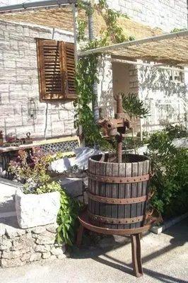Vrt u objektu Ferienwohnung in Bol mit Meerblick, Terrasse, Klimaanlage, W-LAN (3417-2)